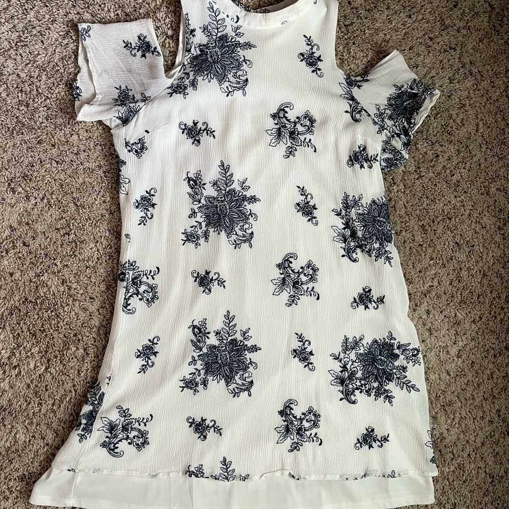 White with blue floral design dress size Medium